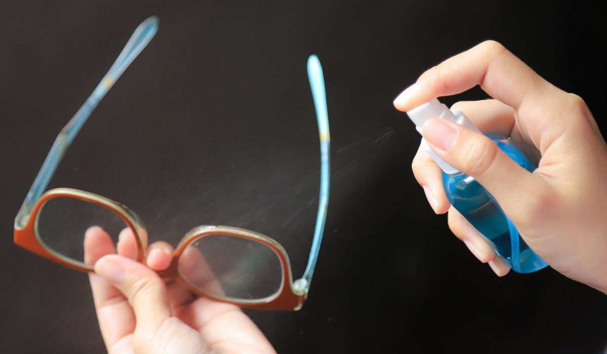8 Errores comunes en la limpieza de lentes infantiles
