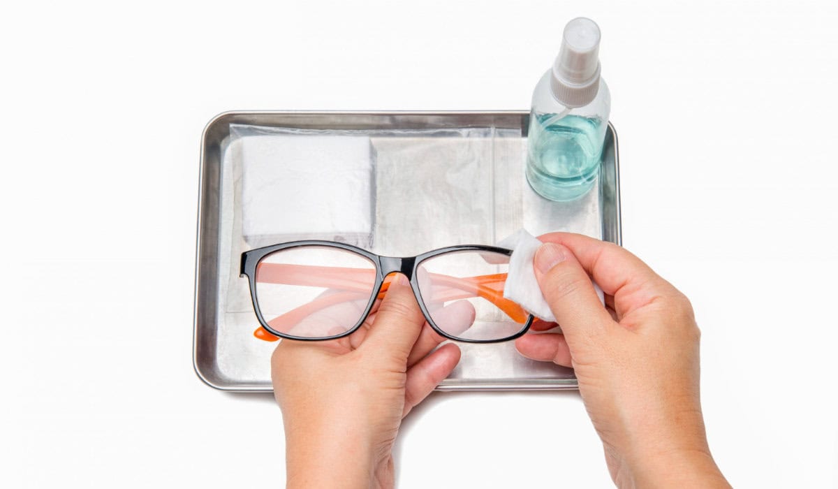 ¿Por qué se empañan los lentes y cómo prevenirlo?